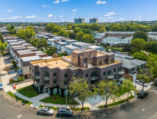 3d-and-p6-214-10 15th Ave, Bayside, NY, 11360-2218 | Card Image