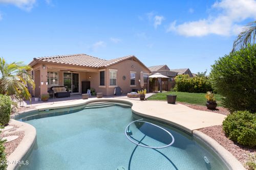 2992 E Ravenswood Dr, Gilbert, AZ, 85298-9039 | Card Image