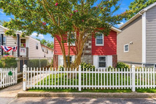 86-86B Edgewater Park, Bronx, NY, 10465-3511 | Card Image
