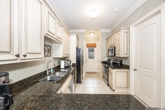 APT-206 - 4637 Burbank Dr, Condo with 3 bedrooms, 3 bathrooms and null parking in Baton Rouge LA | Image 7