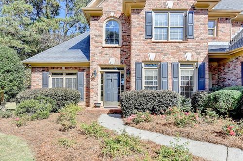 355 Laurel Oak Dr, Suwanee, GA, 30024-6814 | Card Image