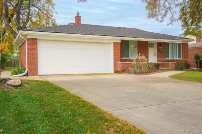 34067 Chatsworth Drive, Home with 4 bedrooms, 2 bathrooms and null parking in Sterling Heights MI | Image 1