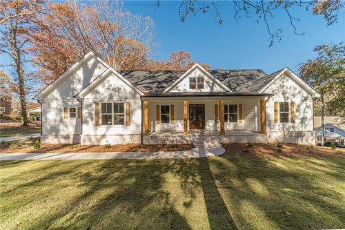 327 Pine Cir, Monroe, GA, 30655-1933 | Card Image