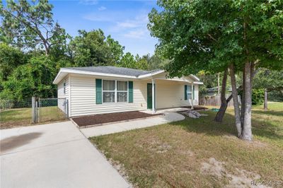 2 - 5692 S Atlantis Way, House other with 3 bedrooms, 2 bathrooms and null parking in Homosassa FL | Image 1