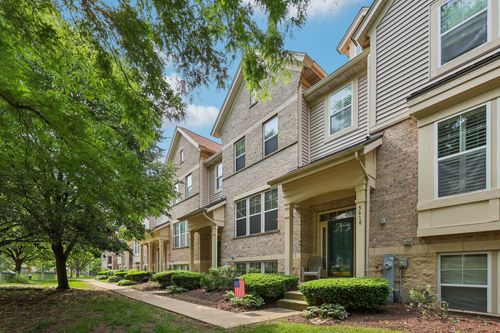 5608 Cambridge Way, Hanover Park, IL, 60133-3658 | Card Image