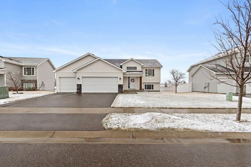 624 Emmy Lane, Hanover, MN, 55341 | Card Image