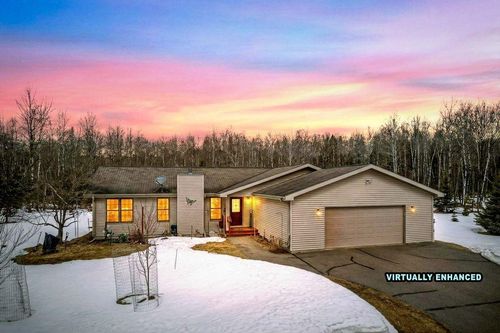 8305 Green Bass Cir, Eagle River, WI, 54521-8522 | Card Image