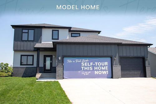 10202 Burgundy Dr, Horace, ND, 58047-9008 | Card Image