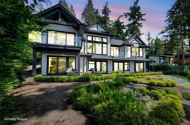 View of back of property at dusk | Image 94