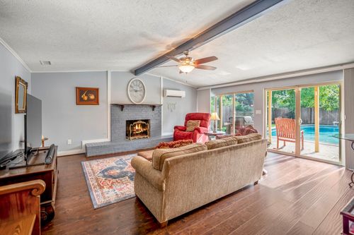 810 Aster St, Katy, TX, 77493-2209 | Card Image