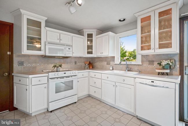 246 Froelich Ave, House other with 3 bedrooms, 2 bathrooms and null parking in MOUNTVILLE PA | Image 9
