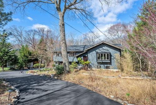 87 Buena Vista Dr, Ringwood, NJ, 07456-2007 | Card Image