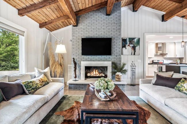16128 Walnut Ct, House other with 4 bedrooms, 3 bathrooms and null parking in Three Oaks MI | Image 7