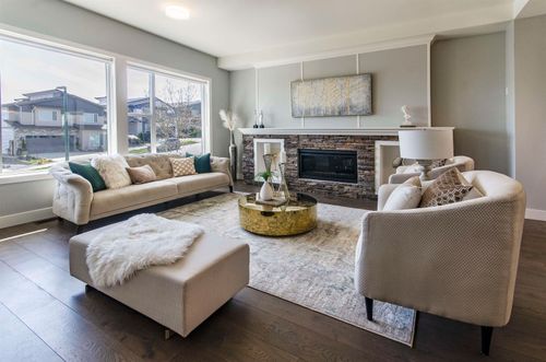 3575 Brownlee Ave, Coquitlam, BC, V3E0M5 | Card Image