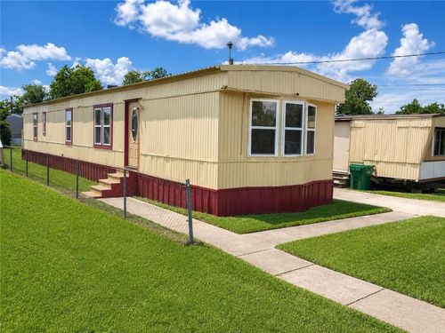 246 B Redwood St, La Place, LA, 70068 | Card Image