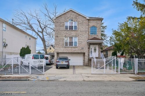 165 S Clinton St, East Orange, NJ, 07018-3097 | Card Image