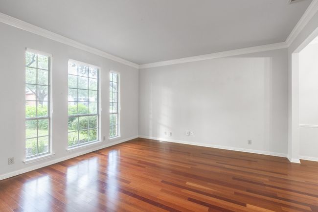 formal living | Image 18
