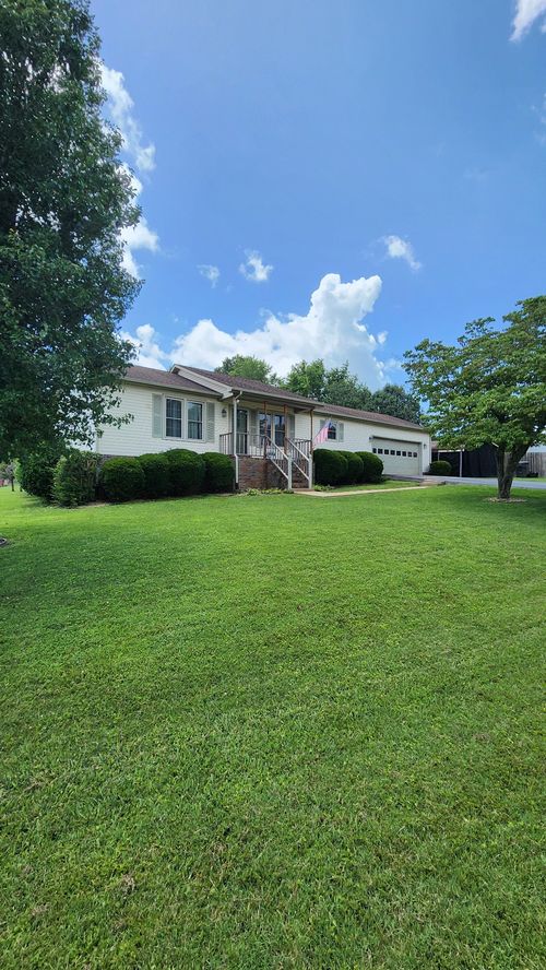 5009 Brookside Dr, Columbia, TN, 38401-5059 | Card Image