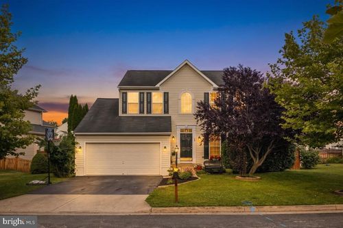 14 Potterfield Dr, LOVETTSVILLE, VA, 20180-8627 | Card Image
