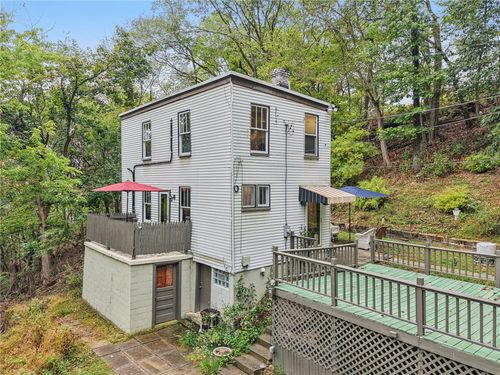 446 Bascom Ave, Pittsburgh, PA, 15214-1136 | Card Image