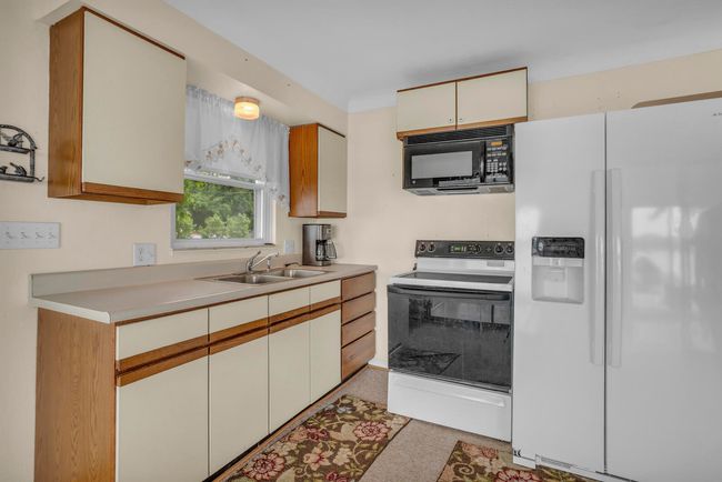 8370 Horton Beach Rd, House other with 3 bedrooms, 2 bathrooms and null parking in Manitou Beach MI | Image 10
