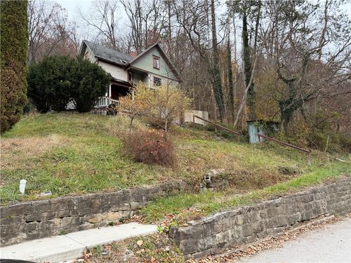 20 Main St, Emlenton, PA, 16373-9306 | Card Image