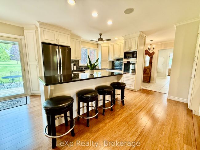 93 Sideroad 40, House other with 3 bedrooms, 4 bathrooms and 10 parking in Mildmay ON | Image 8