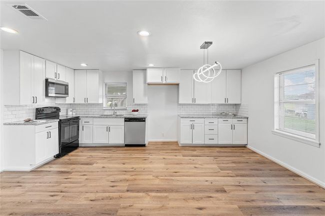 2751 Piper Rd, House other with 3 bedrooms, 2 bathrooms and 2 parking in Pearland TX | Image 32