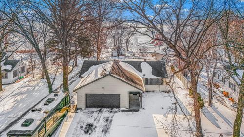 17591 Upper Spunk Lake Rd, Avon, MN, 56310-9627 | Card Image