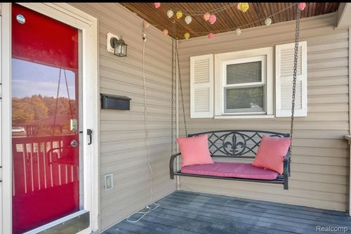 28 Nahma Ave, Clawson, MI, 48017-1934 | Card Image