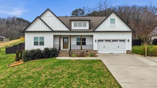 315 Windy Hill Dr, Rocky Face, GA, 30740-8835 | Card Image