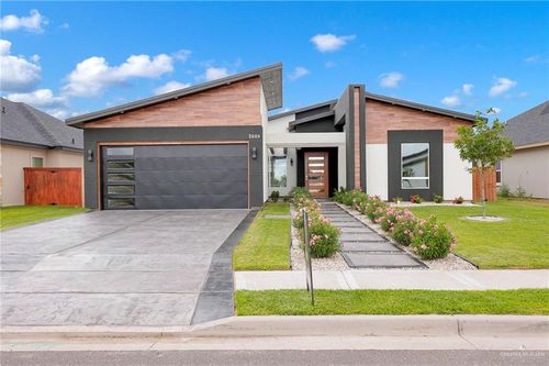 3009 E Bella Vista Ave, Alton, TX, 78573-6733 | Card Image