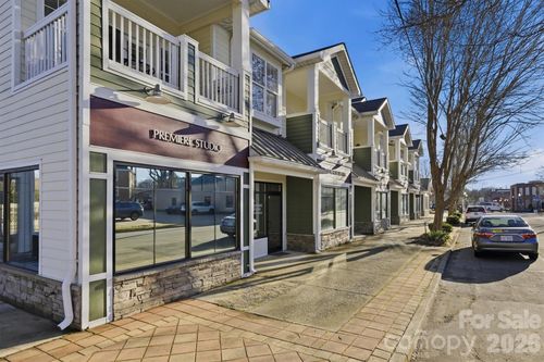 406B E Union St, Morganton, NC, 28655-3454 | Card Image