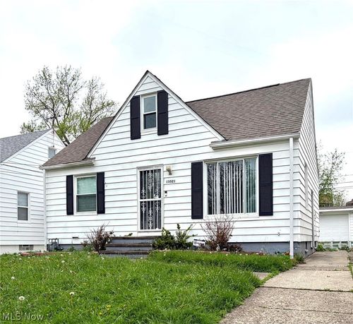 15521 Corkhill Rd, Maple Heights, OH, 44137-4907 | Card Image