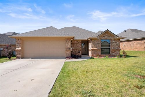 1234 Newcastle Dr, Weatherford, TX, 76086-5491 | Card Image