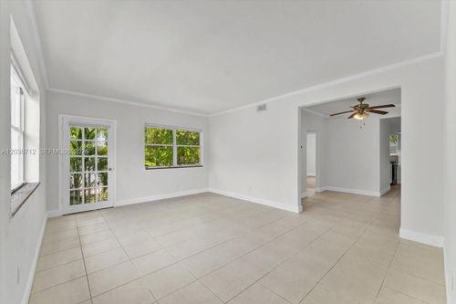 15-653 Michigan Ave, Miami Beach, FL, 33139-6056 | Card Image