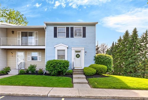 1 Southfield Dr, Webster, NY, 14580-2565 | Card Image