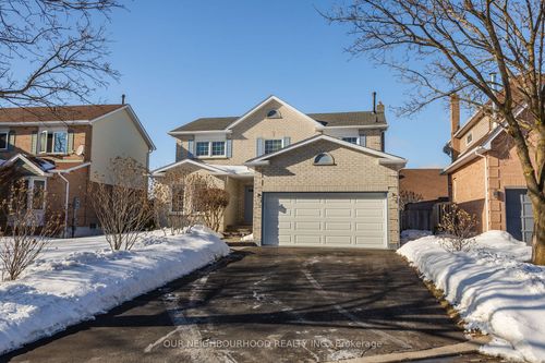 10 Holden Crt, Whitby, ON, L1N9A1 | Card Image