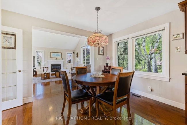 42 Valleyview Rd, House other with 5 bedrooms, 2 bathrooms and 6 parking in Brampton ON | Image 11