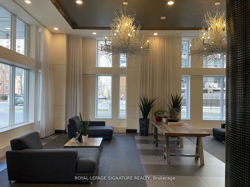 909-83 Redpath Ave, Toronto, ON, M4S0A2 | Card Image