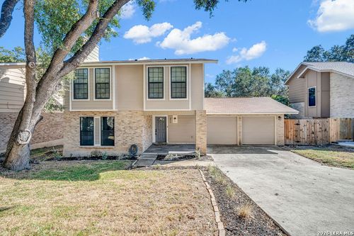 8610 Timberbriar St, San Antonio, TX, 78250-4318 | Card Image