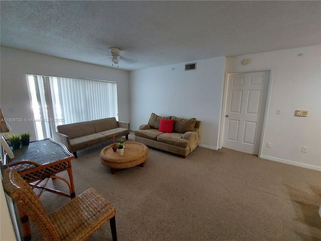 APT-125 - 2640 S University Dr, Condo with 2 bedrooms, 2 bathrooms and null parking in Davie FL | Image 32