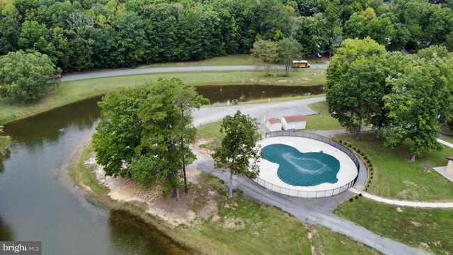 177 Land Or Dr, House other with 3 bedrooms, 3 bathrooms and null parking in Ruther Glen VA | Image 41
