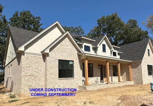 202 Shagbark Trl, Maumelle, AR, 72113-7849 | Card Image