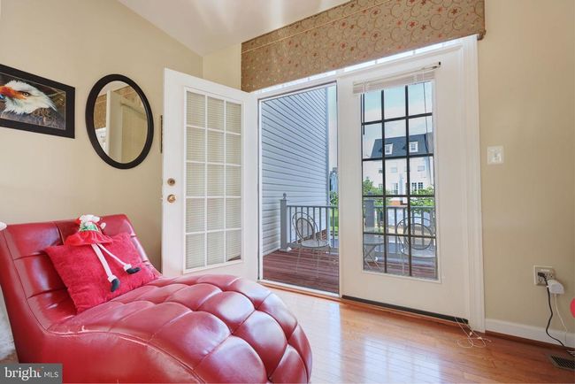 8182 Cobble Pond Way, Townhouse with 4 bedrooms, 3 bathrooms and null parking in MANASSAS VA | Image 16