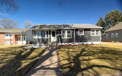 1924 W 3rd St, Hastings, NE, 68901-4739 | Card Image
