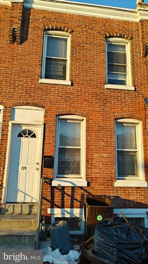229 W Spruce St, NORRISTOWN, PA, 19401-3837 | Card Image