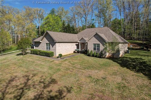 46 Youngview Dr, Elkview, WV, 25071-7935 | Card Image