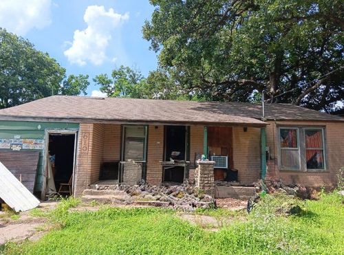 610 E Main St, Sedan, KS, 67361-1732 | Card Image
