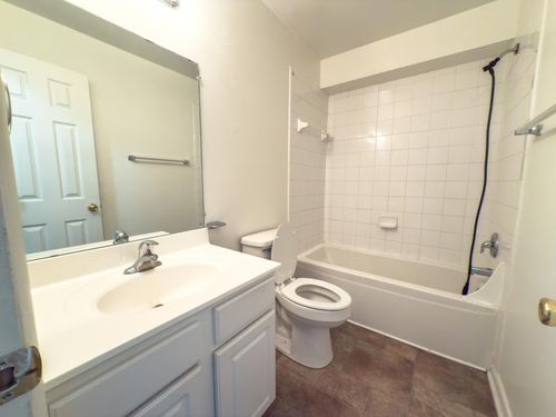 apt-b-5135 Overland Dr, Roanoke, VA, 24018-9325 | Card Image